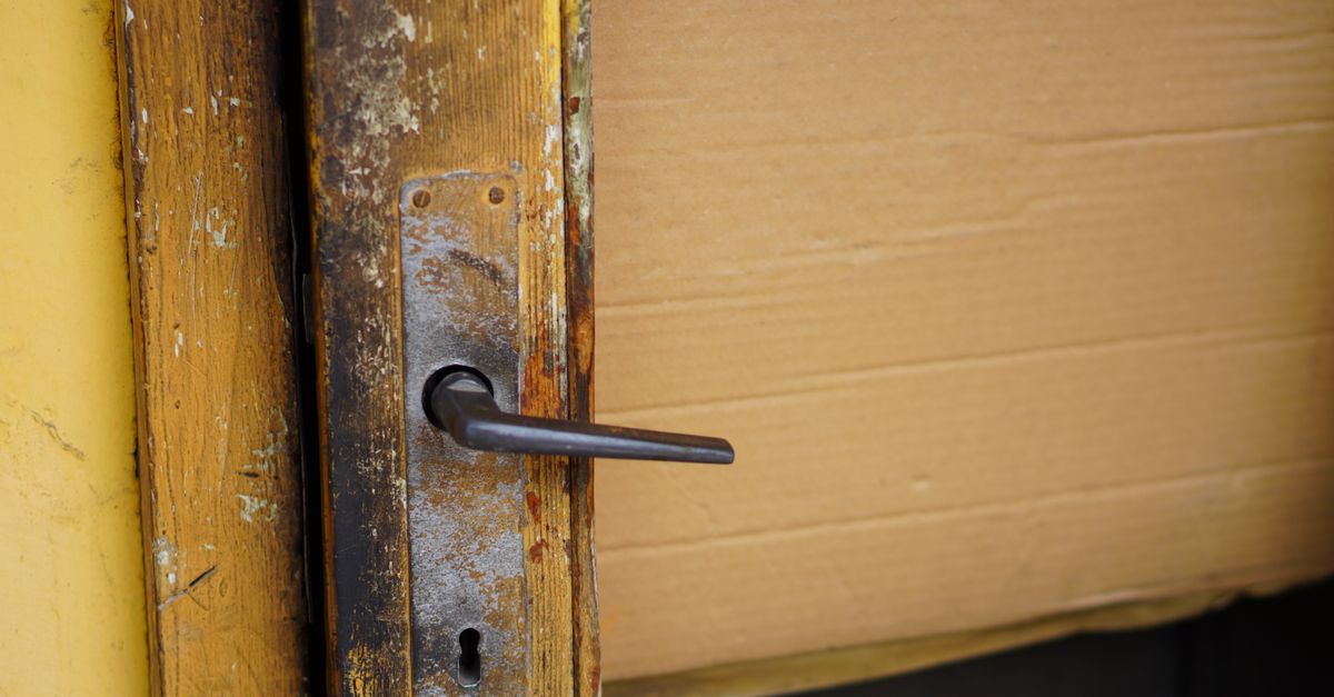 Storefront Lock Replacement — Union Tpke Locksmith