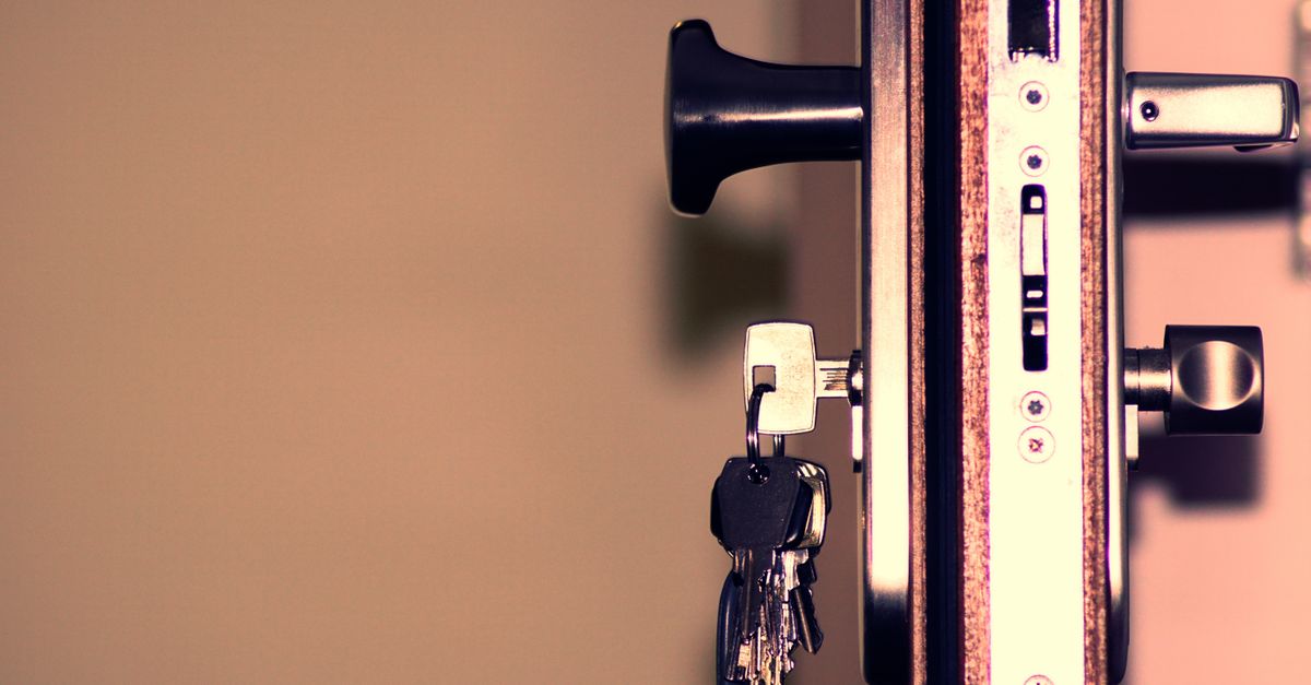 How Much Should a Locksmith Cost in NYC? A Flushing Price Breakdown — Union Tpke Locksmith