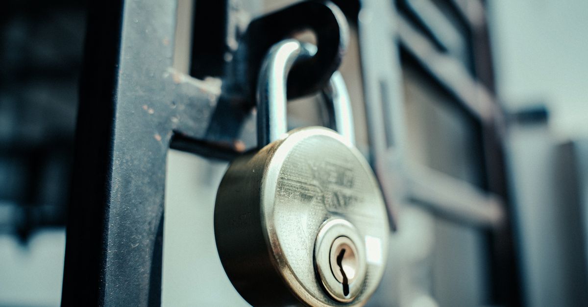 Locked Out or Broken Into? Emergency Lock Changes in Flushing — Union Tpke Locksmith