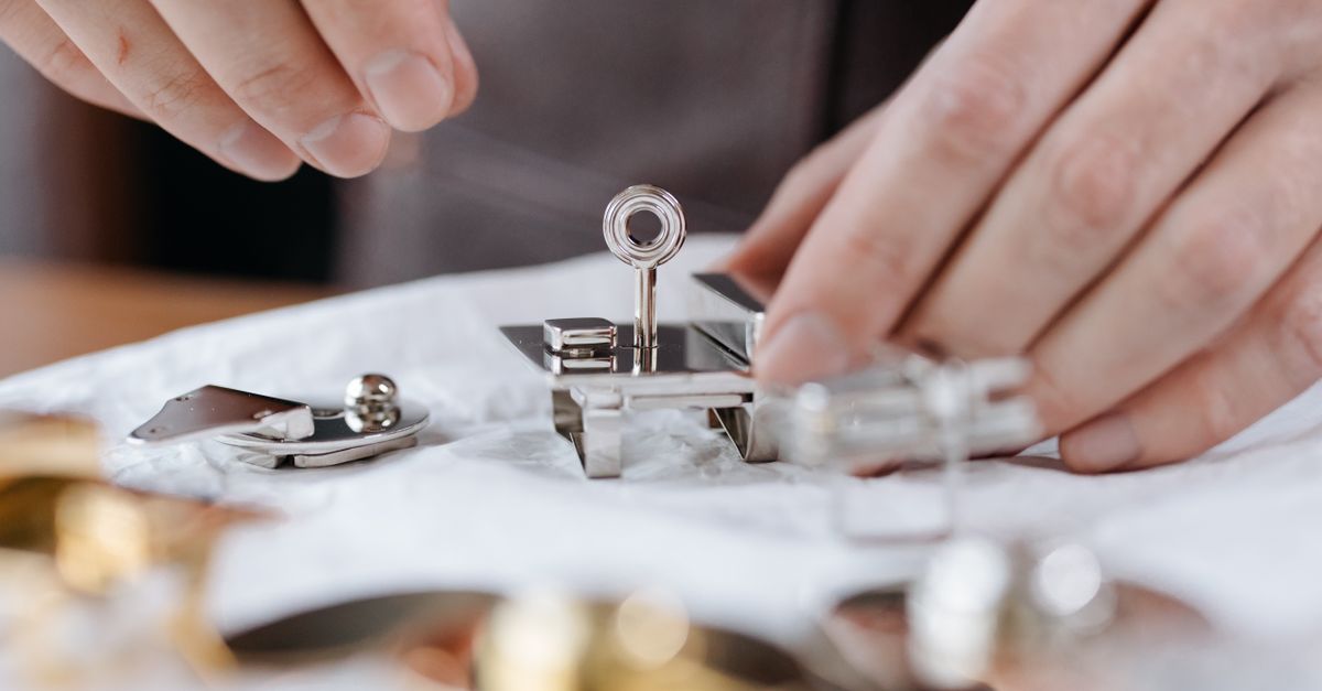locksmith tools keys — Union Tpke Locksmith